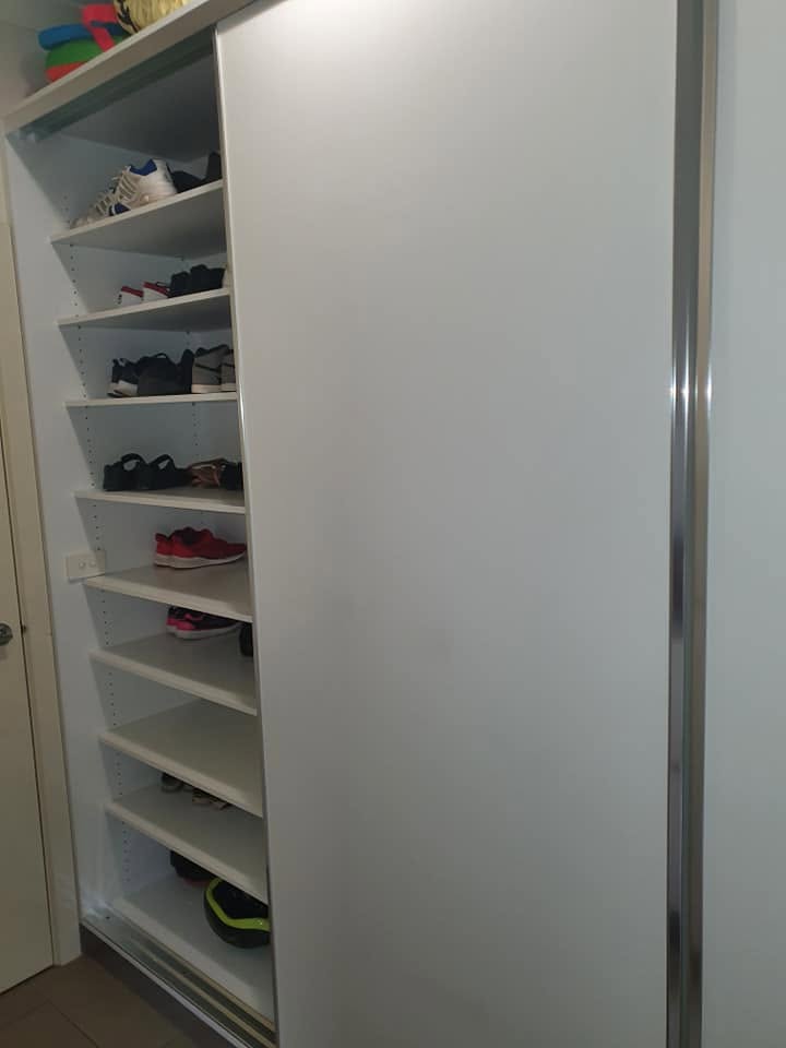 Shoe cabinet joinery